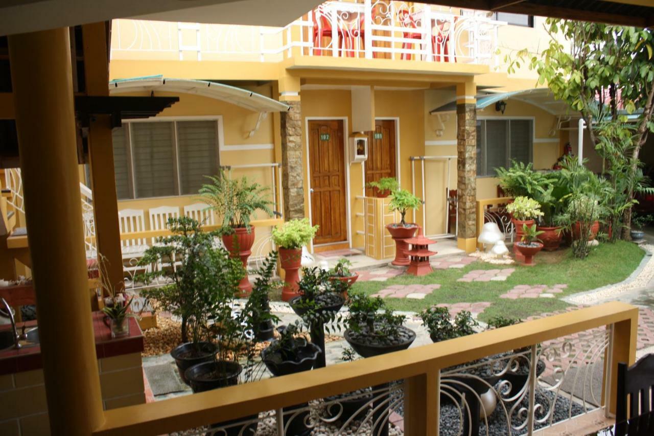 Oslob Malonzo Pension House Exterior foto